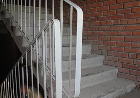 Фото Лестничные ограждения в многоквартирных домах