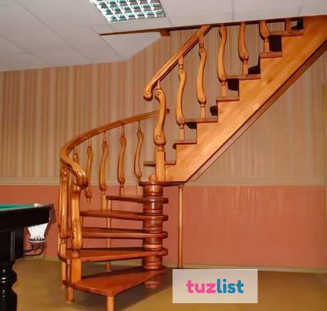 Фото Деревянные лестницы на второй этаж из массива заказать.