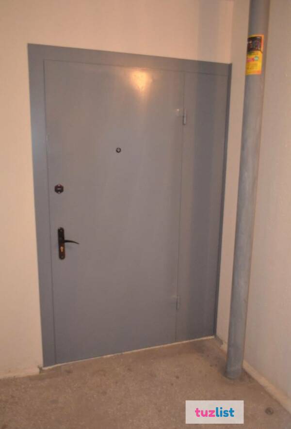 Фото Тамбурные металлические и подъездные двери, перегородки