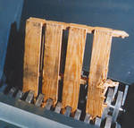 фото Отходы дерева с гвоздями, скобами измельчение шредеры.