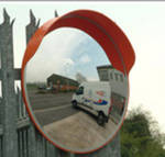 Фото №2 Зеркало дорожное круглое с защитным козырьком