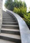 фото Лестница из натурального камня серый гранит в Краснодаре