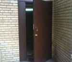 Фото №2 Металлические входные двери