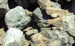 Фото №2 Природный камень змеевик, яшма, кальцит, златалит