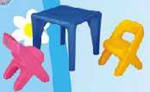фото Детский столик и два стульчика из пластика