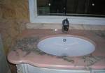 Фото №2 Монтаж столешниц для ванной розовый мрамор