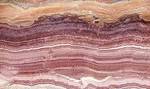 фото Облицовка ступеней натуральным камнем розовый травертин