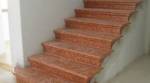 фото Отделка лестницы мрамором красный мрамор