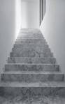 Фото №2 Лестница из натурального камня серый мрамор