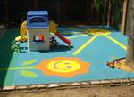 фото Покрытия для детских площадок из яркого каучука